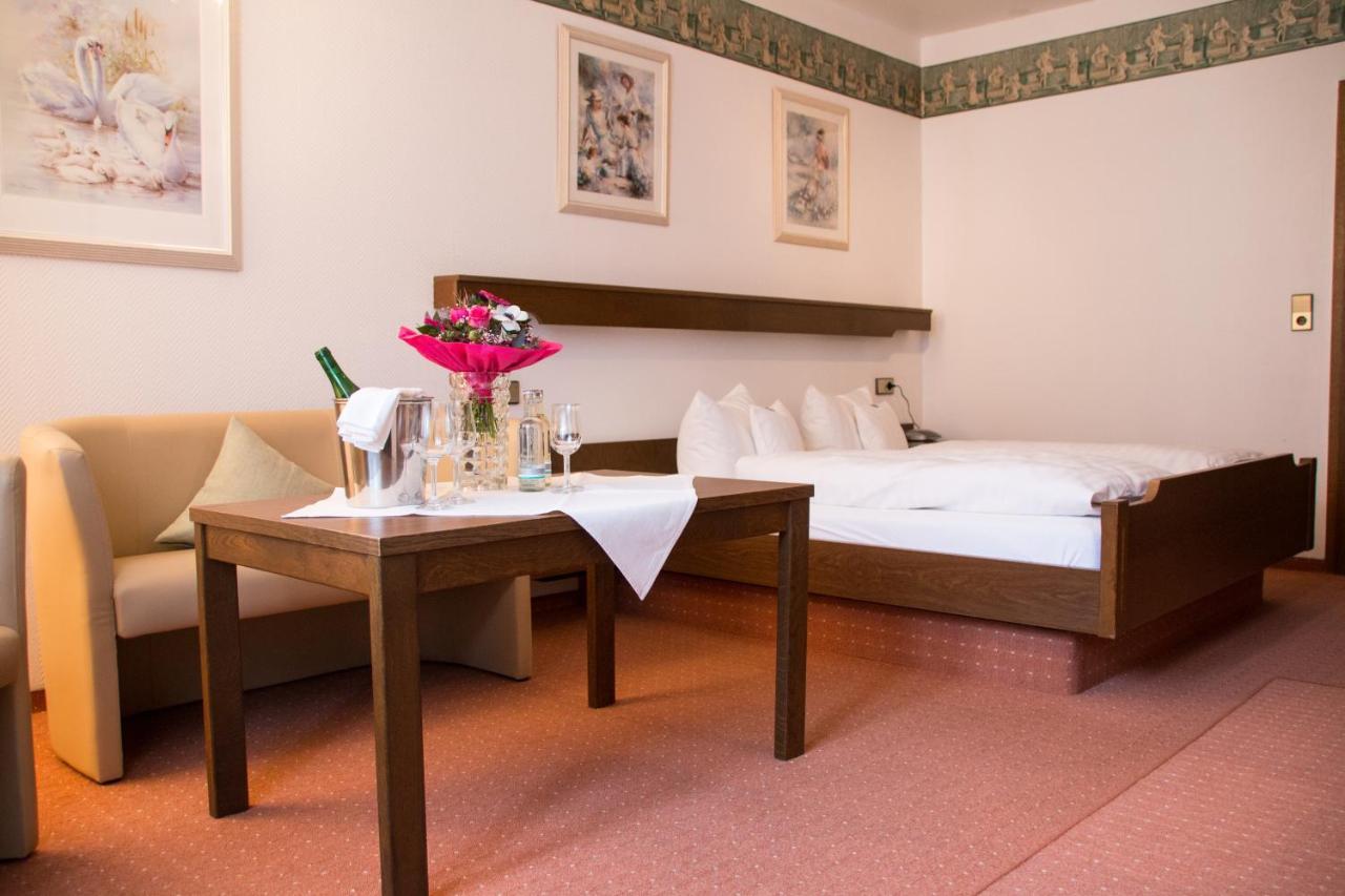 Hotel Rheingraf Kamp-Bornhofen Esterno foto